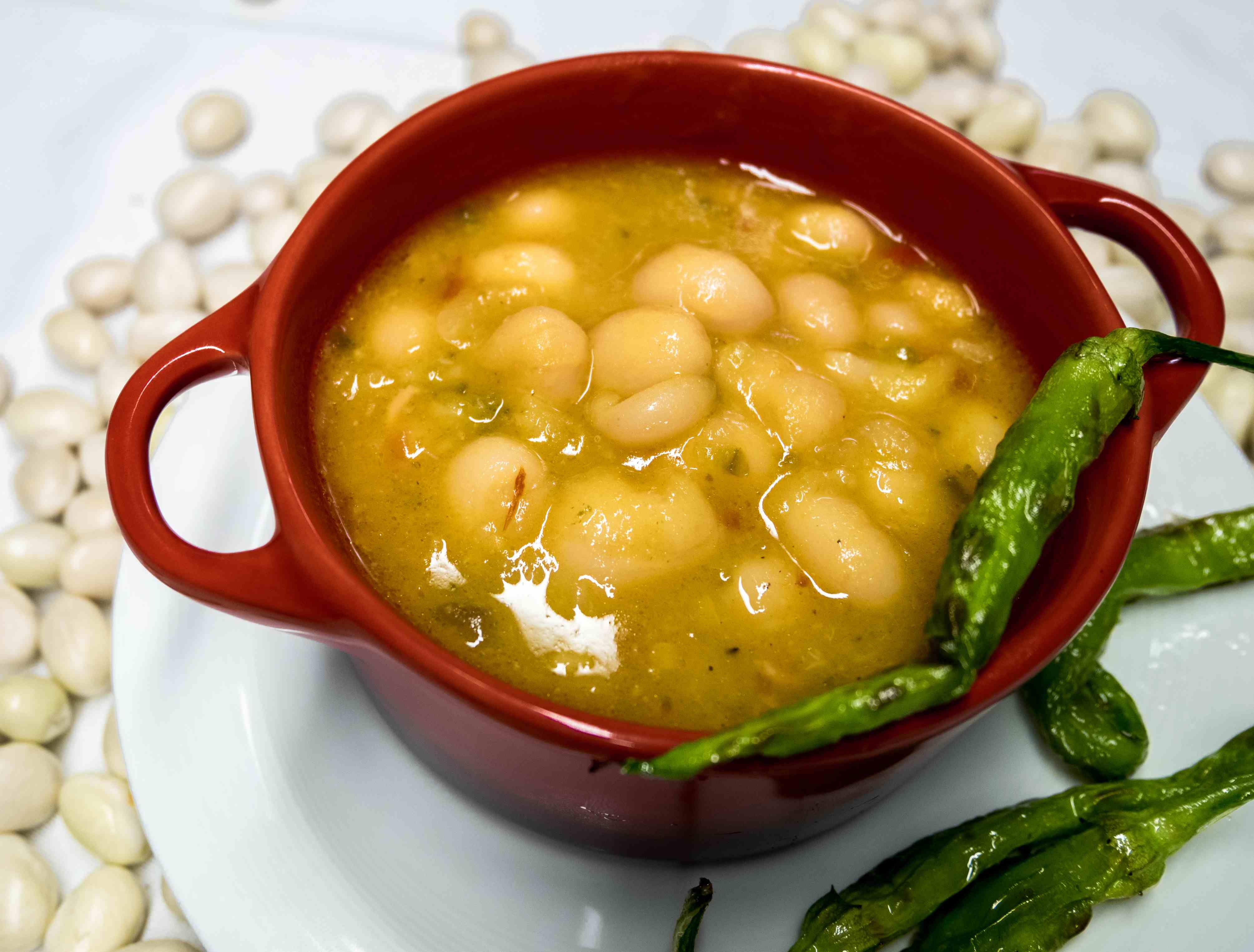 Pochas estofadas con verduras